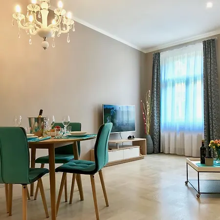 Art Spalena * Prága